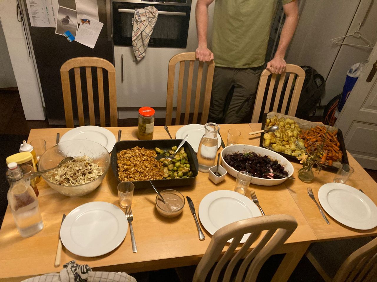 27-11-2025_thanksgiving_feast.jpg