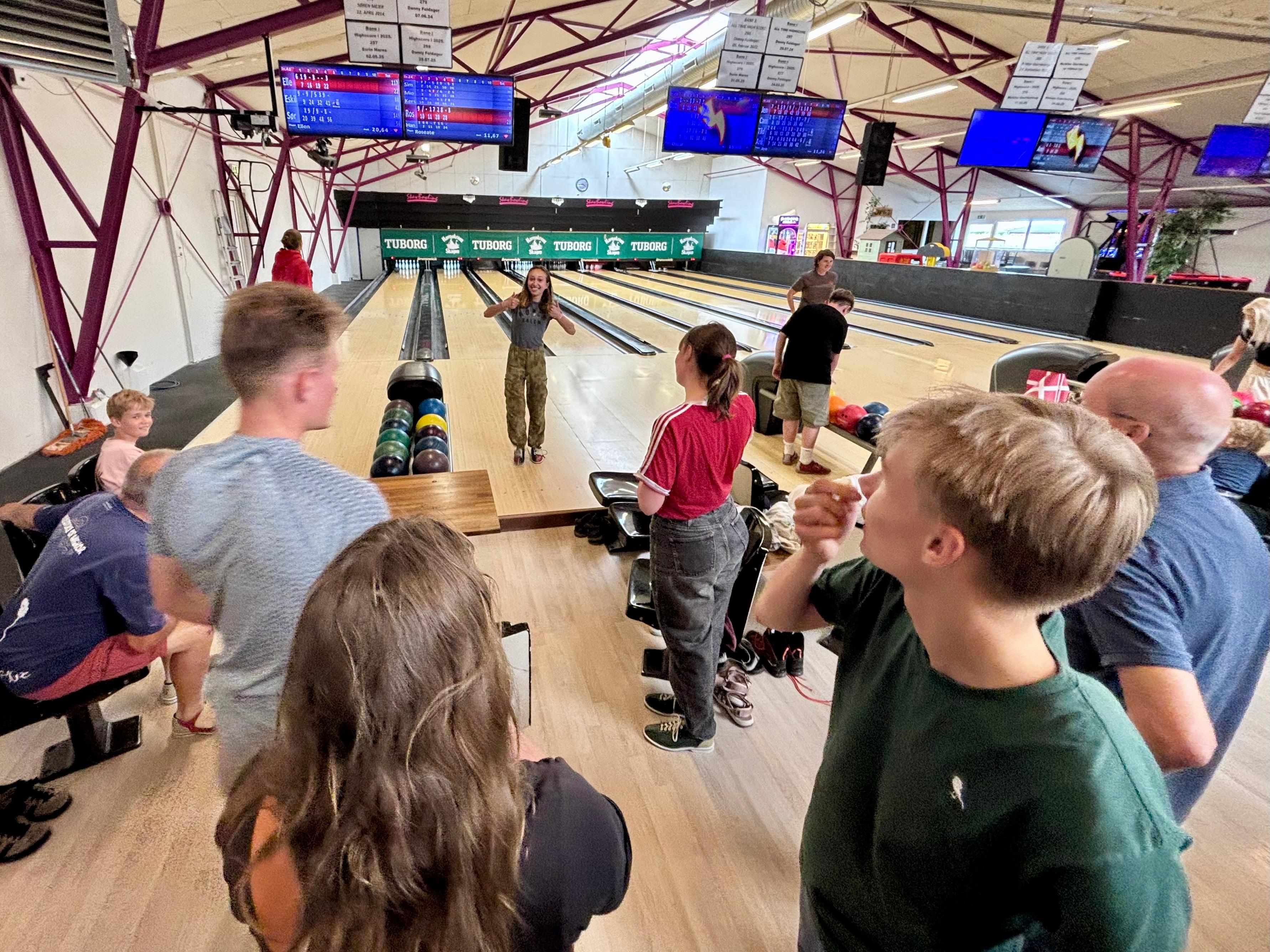 Bowling.jpg